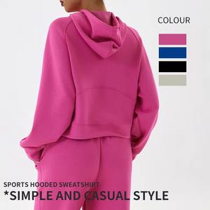 Sweat à capuche chaud pour femme avec intérieur en polaire Parfait pour les tenues quotidiennes de la saison hivernale et le style décontracté et confortable - Product Image 4