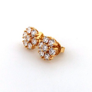 14Kt <b>Gold</b> Floral Cluster Stud <b>Earrings</b> with 2.35 <b>Ct</b> Lab Grown Diamond Certified Diamond <b>Earrings</b> for Daily Wear, Party, Gift - Product Image 3