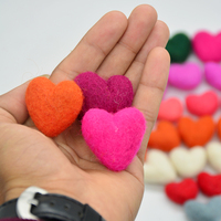 Cœur en feutre de laine naturelle - Fait main - Écologique - Cadeau et décoration pour la Saint-Valentin - Taille et couleur personnalisables