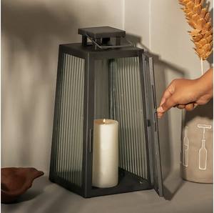 Elegante Juego de Candelabros de Aluminio de Cinco Brazos que Agrega un Brillo de Lujo, Decoración de Metal Duradera para Bodas y Decoración del Hogar - Product Image 4