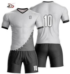 ชุดยูนิฟอร์มฟุตบอลผ้าโพลีเอสเตอร์ออกแบบได้ตามต้องการมีโลโก้100% มาใหม่ - Product Image 3