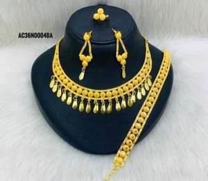 Pendientes de diseñador hechos a mano para damas usan joyería de moda mayoristas Acero inoxidable indio para regalo - Product Image 5