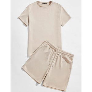 T-shirts unisexe avec short Ensembles d'été Vêtements de sport respirants et à séchage rapide Logo personnalisé imprimé ou styles de sport décontractés unis - Product Image 1