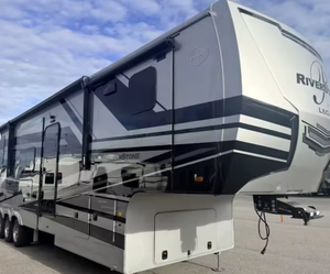 รถบ้านมือสองราคาประหยัด ปี 2025 2024 2023 รุ่น Fifth Wheel RV Travel Trailer RiverStone 421FK Forest Rivers RVs Travel Trailer Motorhomes RVs - Product Image 1