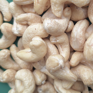 Usine vietnamienne Noix de cajou brutes Noix de cajou Vietnam Noix de cajou brutes Client OEM ODM Exigence - Product Image 1