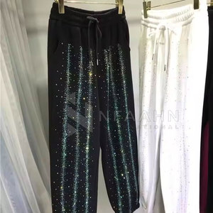 Pantalones informales de hombre de nuevo diseño con detalles elegantes y textura suave para una comodidad de día largo en stock - Product Image 2