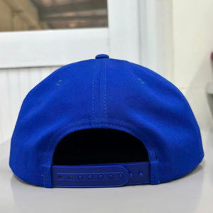 Casquette Snapback unie avec profil haut bleu à 5 panneaux, réglable pour les activités de plein air, logo personnalisé, Gorras Snapback Hats au Vietnam - Product Image 3