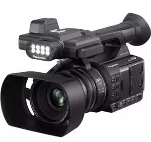 Caméscope Panasonic AG-CX18 10 bits 60p 4K avec écran tactile 3,5 pouces et objectif grand angle 24x (NOUVEAU) - Product Image 5