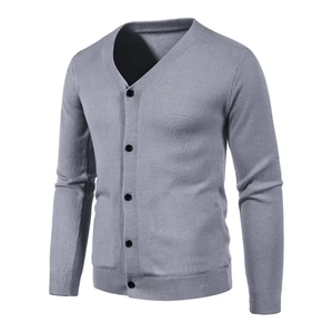 Pulls en laine/cachemire respirants d'hiver de style cardigan en tricot pour hommes, fabriqués sur mesure par une usine OEM, avec broderie en chenille, col plié - Product Image 2