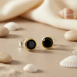 Boucles d'oreilles clous vintage hypoallergéniques en onyx noir Art Palace, fermoir à tige et fermoir à pression, plaqué or, cadeau pour femme, argent 925 - Product Image 1