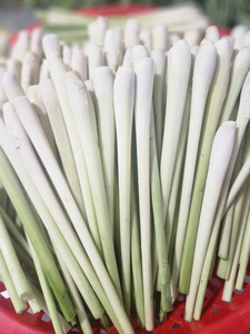 Tallo y Piezas de Limoncillo Congeladas de Nueva Cosecha: Sabor y Aroma Conservados, Disponibles a Granel para la Industria de Condimentos y Bebidas - Product Image 5