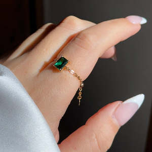 NOVAMART Fine Hallmark <b>Silver</b> <b>Emerald</b> Green Gold Plated Chain <b>Ring</b> for Gift Occasions Wholesale Export - Product Image 3