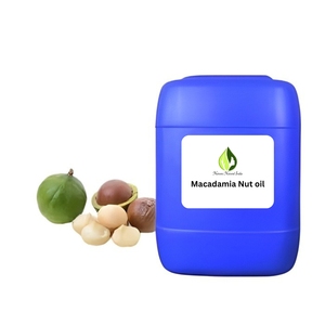 Huile de support d'amande douce, marque privée, distillation à la vapeur, pure, naturelle, biologique, huile réparatrice pour tous les types de cheveux - Product Image 1