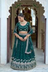 Premium Collection Georgette con bordado de lentejuelas Lehenga Choli Fabricante y proveedor de Surat - Product Image 5