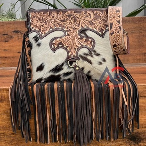 2025 bolso cruzado personalizado de cuero con flecos de vaquera occidental para mujer, bolso de hombro Floral de cuero de vaca - Product Image 1