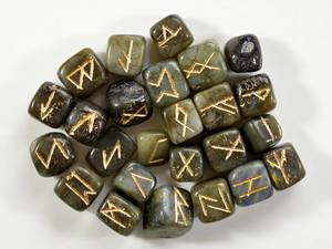 Juego de Runas de labradorita de fuego natural Cristales curativos 25 piezas Forma de cubo Letras grabadas Reiki Runa caída Lote de piedras preciosas sueltas - Product Image 3