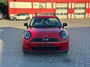 <span class=keywords><strong>MINI</strong></span> <span class=keywords><strong>Cooper</strong></span> <span class=keywords><strong>S</strong></span> sportif et dynamique, 2.0L 4 cylindres turbocompressé, Hatchback d'occasion 2025 |   Volant à gauche |   Faible kilométrage |   Expédition mondiale - Product Image 2