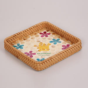 Panier de plateau de décoration de Table de bonbons de fruits de nacre de rotin carré écologique à la mode pour la décoration intérieure - Product Image 2