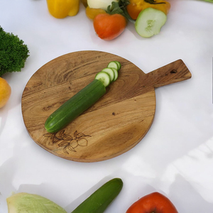 Planche à découper ronde en bois | 17.5*13 pouces | Planche à découper/planche de service, plateau pour pizza, légumes, fruits et fromage - Product Image 6