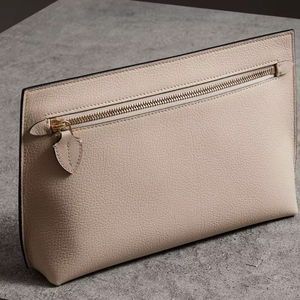 กระเป๋าคลัทช์หนังหรูหราพร้อมที่ปิดซิปและกระดุมตกแต่งทันสมัยสิ่งของสำคัญและทันสมัย - Product Image 1