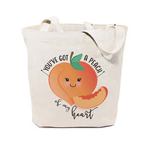 Sac fourre-tout en toile de coton « You've Got a Peach of My Heart » avec fermeture ouverte - Product Image 1