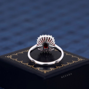 Bague rubis de laboratoire en or blanc massif 14 carats 7*8mm en forme de coussin Pierre précieuse taillée en forme de coussin allongé pour cadeau avec conception de bague Halo - Product Image 4