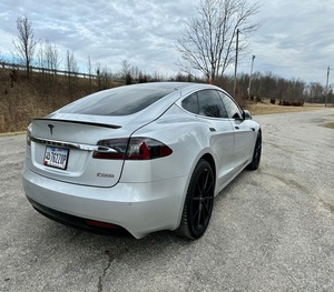 รถยนต์มือสอง Tesla Model S P100D ปี 2018 รุ่นซีดาน เกียร์อัตโนมัติ พร้อมการรับประกันจากผู้ผลิต 1 ปี - Product Image 2