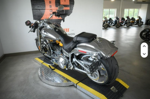 Motocicleta Harley-Davidson Softail Fat Boy Gray Ghost FLSTFI Nueva - Product Image 2