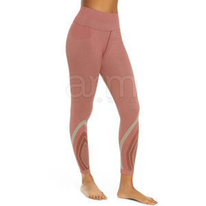 Leggings de yoga sur mesure, nouvelle collection, taille élastique, couleur unie, fabriqués au Pakistan. - Product Image 4