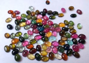 Tourmaline Naturelle Multicolore Ovale 4x6mm Cabochon Qualité Supérieure-Tourmaline Multicolore Lâche - Product Image 4