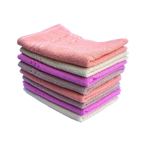 Serviettes élégantes en coton biologique 100% avec motif de rennes brodés, pour le golf, la cuisine, les fêtes et les mariages, tailles personnalisables, certificat GOTS - Product Image 3