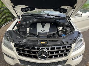 UTILISÉ LHD/RHD 2013 MERCEDES-B E N Z ML350 BLUETEC - Product Image 2