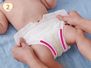 Nouvelles couches pour nouveau-nés de qualité supérieure Moony Tape 76 pièces X 4 paquets fabriqués au Japon pour les peaux sensibles Produit chaud pour les bébés - Product Image 5