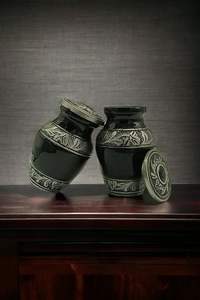 Urnes funéraires en aluminium 100% de style américain du fabricant indien - Product Image 4