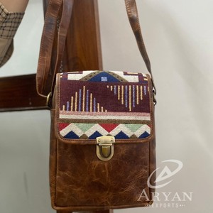 Nouveau Offre Spéciale Jacquard fait à la main en cuir véritable sac à bandoulière multi-usage nouveau Design Vintage sac à bandoulière pas cher taux produit en vrac - Product Image 1