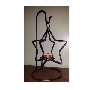 Ensemble de bougeoirs en métal artisanal avec une élégance raffinée, parfait pour le salon, la table à manger, la chambre à coucher, la décoration festive - Product Image 2