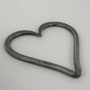 Heart Shaped Design Aluminium <b>Trivet</b> With Premium Quality <b>Metal</b> <b>Trivet</b> and Mats for Table And Kitchen Decoration Use - Product Image 6