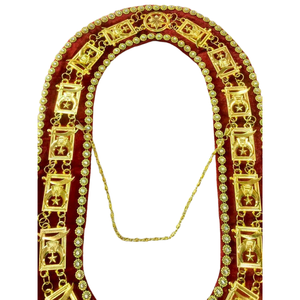 Collares de cadena de Sumo Sacerdote masónico personalizado con respaldo de terciopelo rojo chapado en oro con diamantes de imitación - Product Image 3