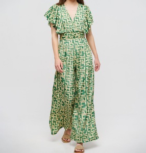 Robe longue bohème verte 100 % coton à manches courtes, col en V profond, taille unique, avec pompon doré, ceinture ajustable à la taille, dos nu et boutonnée - Product Image 3
