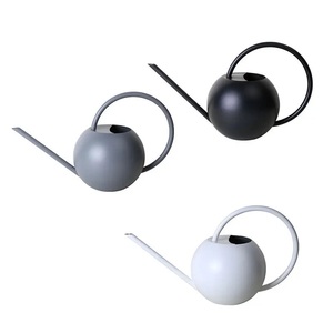 ต้นพืชที่ทำจากทองเหลืองรังผึ้งขนาดเล็กของอินเดียพร้อมแปรงสีทองสำหรับเครื่องมือทำสวนและรดน้ำต้นไม้ในร่ม - Product Image 1