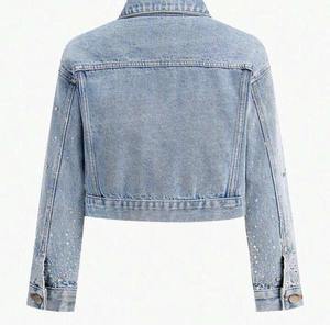 Veste en jean élégante pour femmes avec col en fourrure Veste en jean décontractée bleu clair délavée personnalisée pour femmes Veste en jean pour femmes - Product Image 2