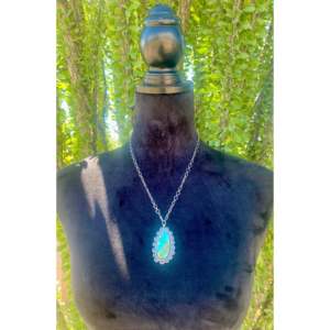 Collier de luxe Sheila Becenti avec pendentif en forme de goutte d'eau, turquoise, sertissage clos en argent sterling, pour usage quotidien féminin - Product Image 2