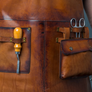 Tablier vintage en cuir véritable marron avec logo personnalisé, qualité supérieure, unisexe, professionnel, pour barbecue, atelier, usage vinier - Product Image 3