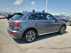 2022 Audi Q5 45 S line Premium - Product Image 6