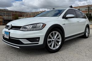 Volkswagen Golf Alltrack S 2019 Usado, Sin Reserva, Transmisión Manual de 6 Velocidades, Tracción en las Cuatro Ruedas, Suspensión APR Coilovers - Product Image 2