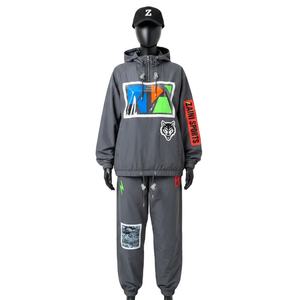 Conjunto de Chaqueta Cortavientos de Poliéster Suave para Mujer, Estilo Color Block Gris con Logotipo Personalizado, Impresión por Transferencia de Calor, Chaqueta Cortavientos de Talla Grande - Product Image 1