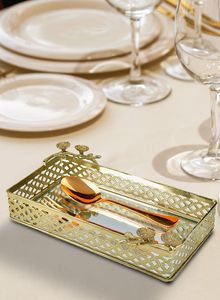 Bandeja Decorativa de Metal y Espejo Creada para Hoteles de Lujo, Restaurantes, Hogares y Proyectos de Decoración de Interiores - Product Image 6