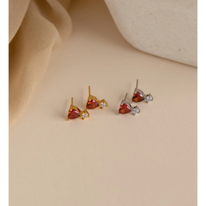 Clous de grenat coeur lapidé avec accent - Product Image 1