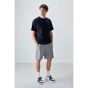 T-shirt basique pour homme Air Jones, coupe ample, en coton mélangé épais et doux, bleu marine pour un usage décontracté - Product Image 3