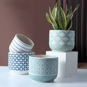 Ensemble de pots à plantes en céramique minimaliste avec motif noir moderne, porte-plantes succulentes décoratif d'intérieur durable - Product Image 6
